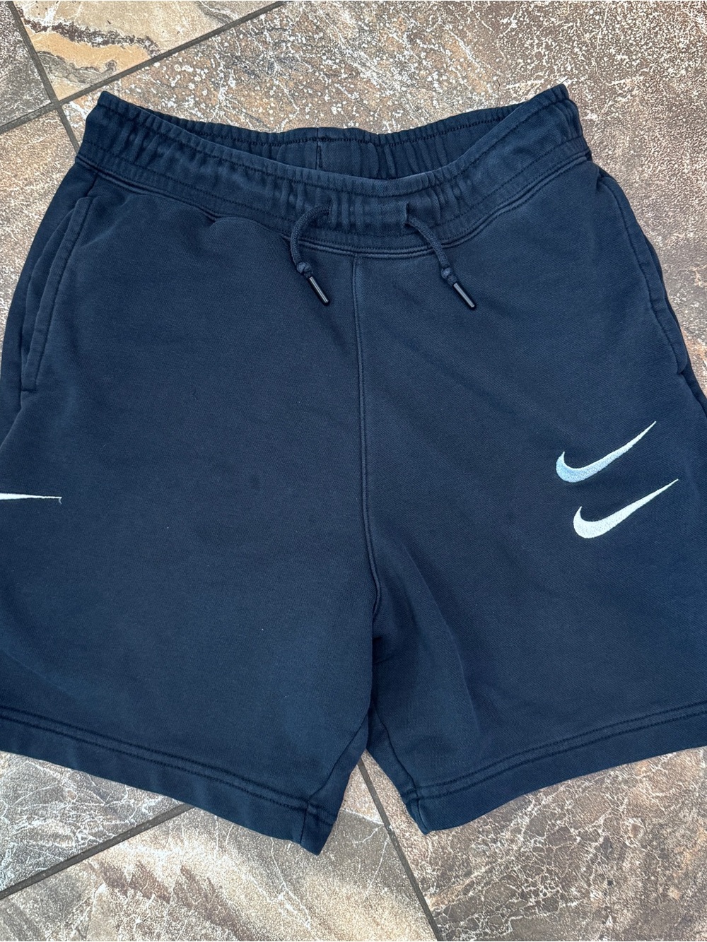 Nike Double Swoosh MCMLXXII Black Shorts Goddess Of Victory Mens Small